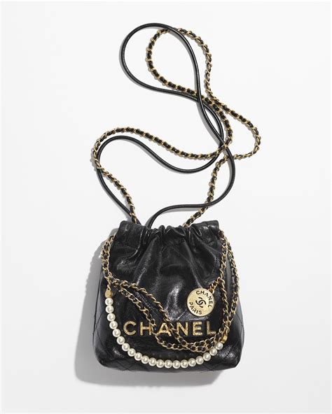 chanel 22 bag medium|chanel 22 small size.